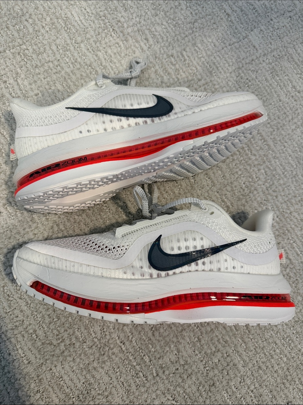 NIKE Pegasus Premium Running Shoes Womens 9 White Bright Crimson Orange - Picture 2 of 4